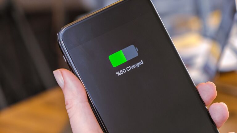 The Truth About Phone Batteries: 8 Common Myths Debunked