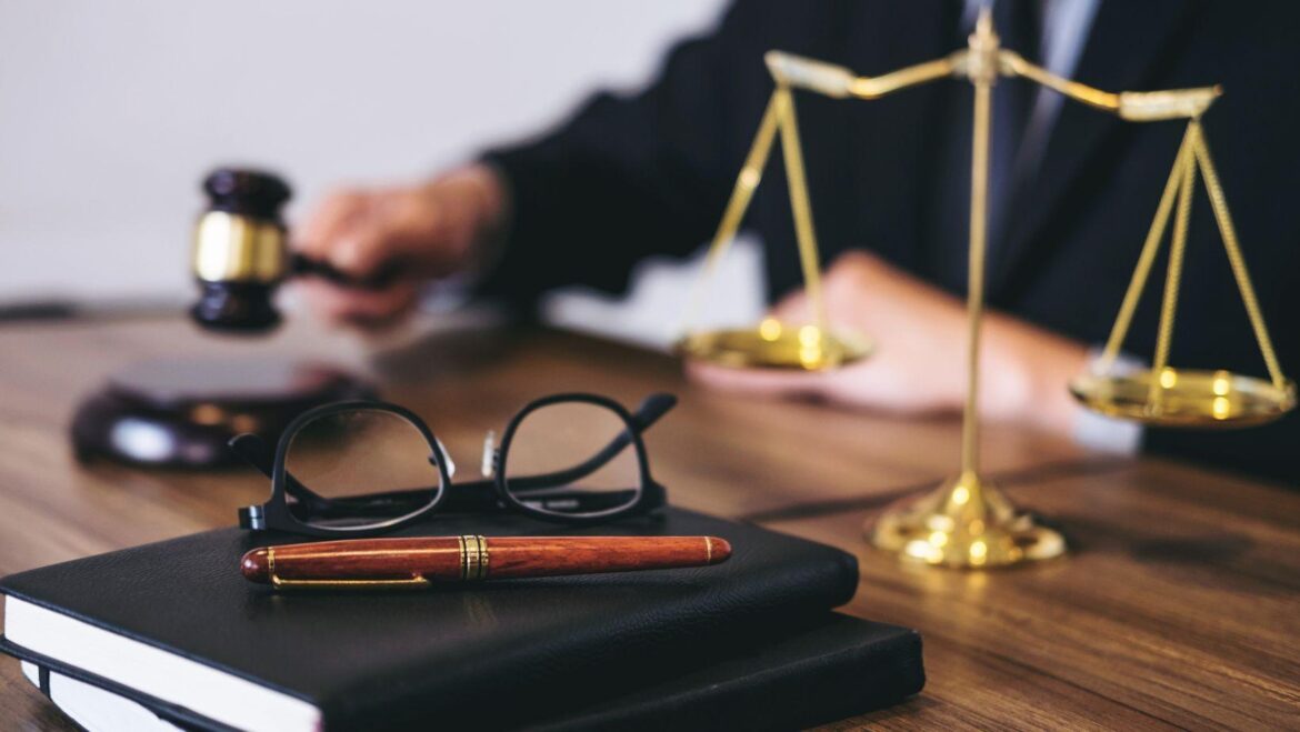 Why Six Minutes Matters So Much in a Law Firm