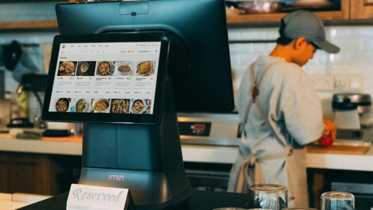 SkyTab Kitchen Display System: What Restaurants Should Know Before Replacing
Kitchen Printers